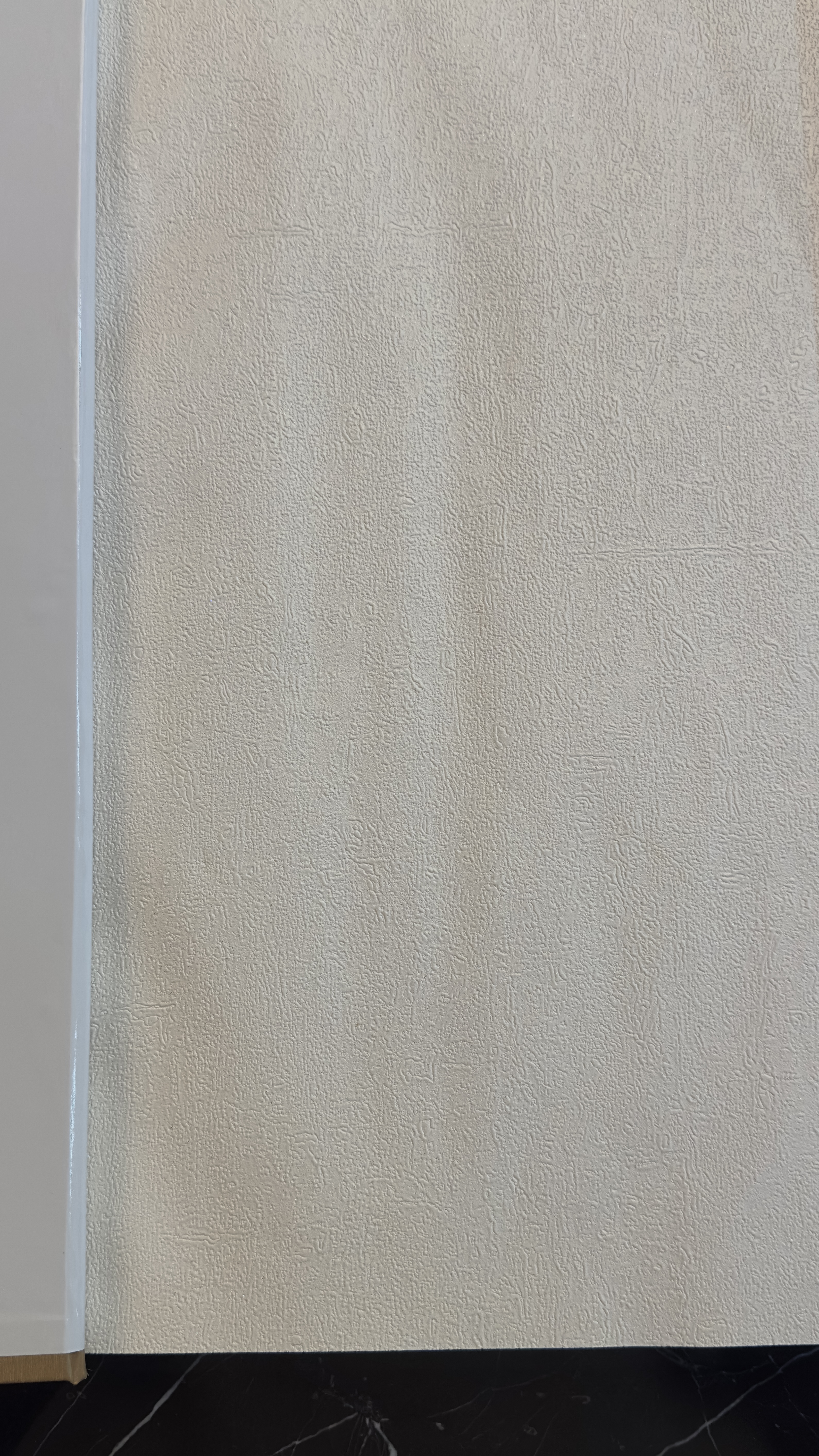 کاغذ دیواری سفید A001
